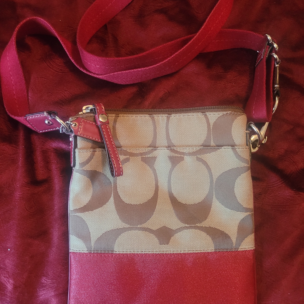 Stylish RedWomen's Bag